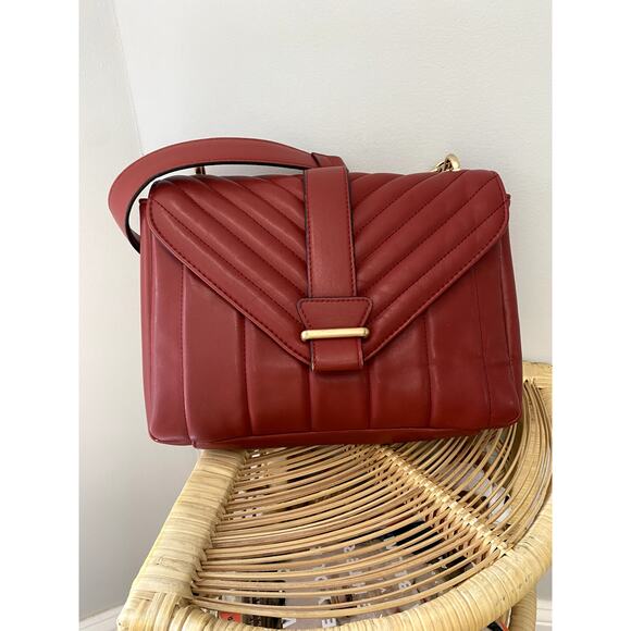 Red Puffer Quilted Envelope Style Satchel/Handbag - Picture 1 of 16